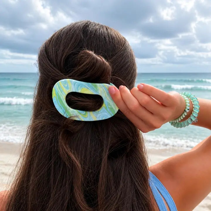 Medium Flat Round Hair Clip (Sea Shore)