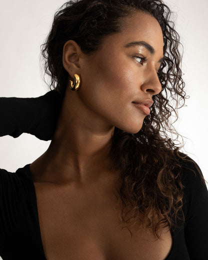 CHELSEA HOOP EARRINGS