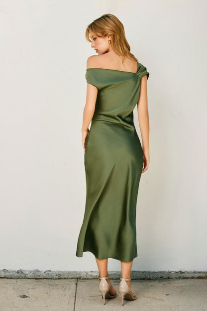 RSVP Ready Midi Dress
