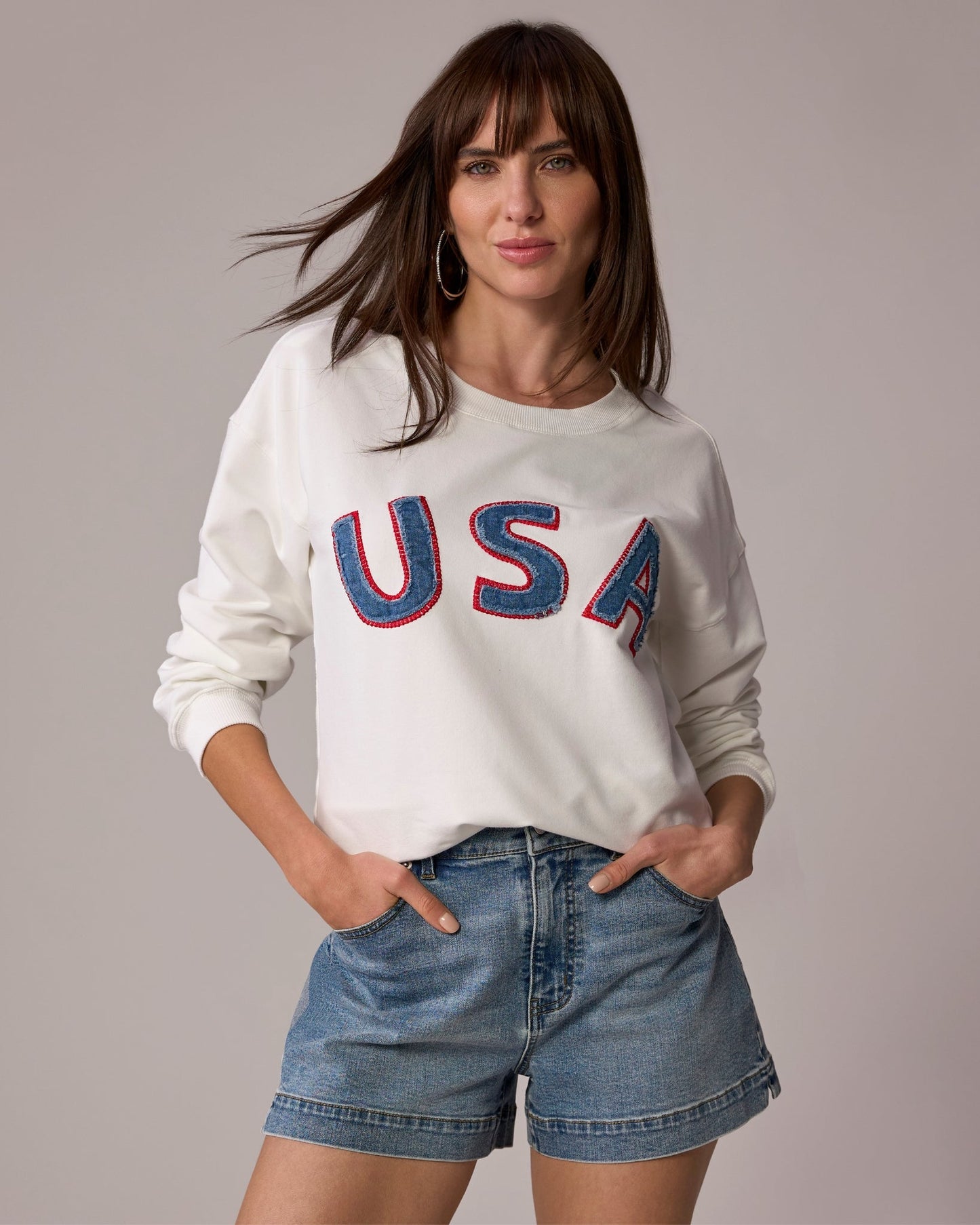 Crew Neck Long Sleeve USA Embroidered Sweatshirt Off White Multi