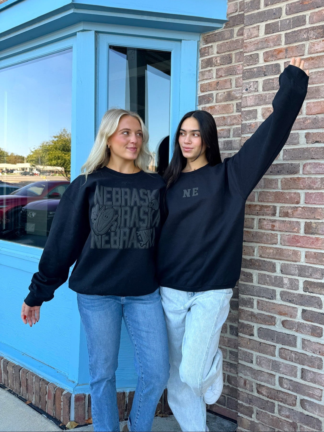 NE Crewneck Sweatshirt (Black)