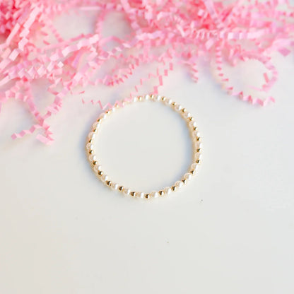 Luci Pearl Gold Bracelet
