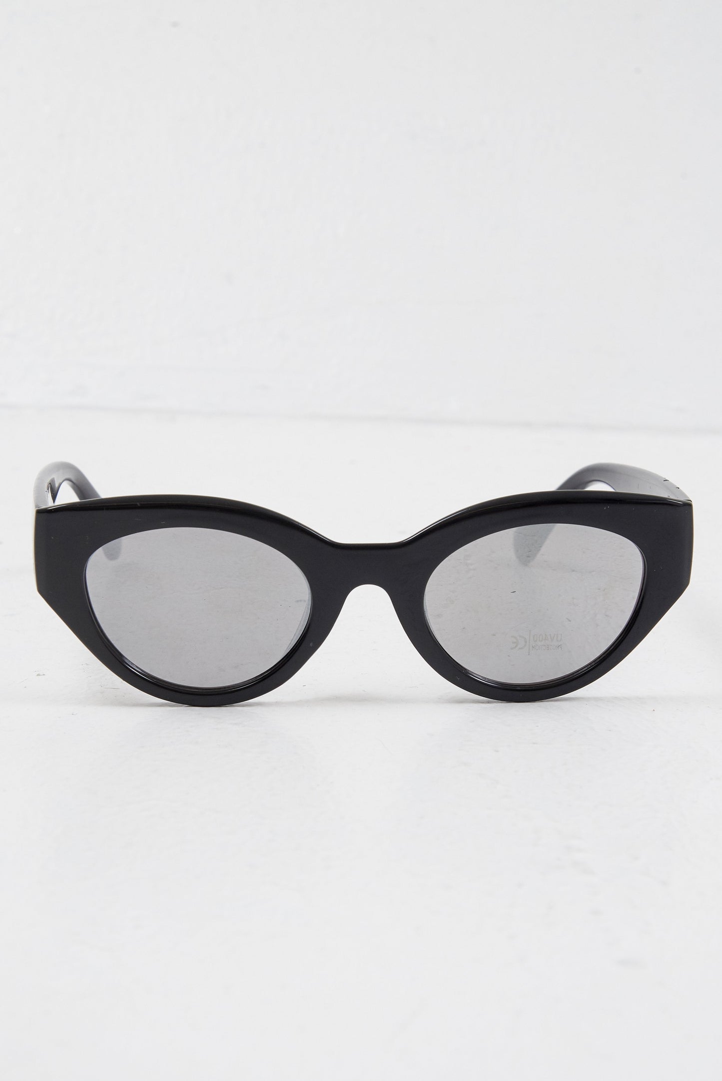 Black Chunky Oval Tinted Lens Sunglasses - Dailey