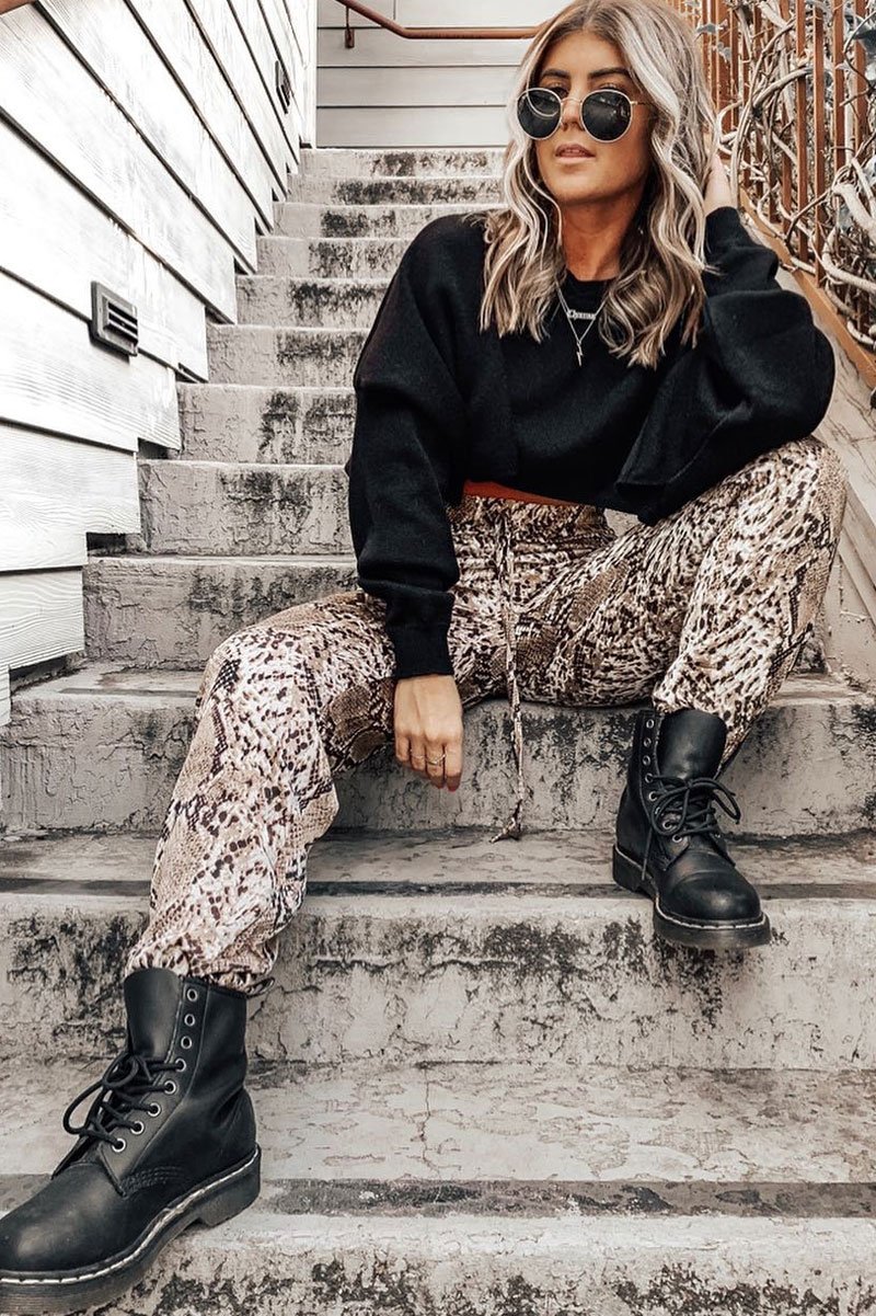 Black Cropped Batwing Jumper - Lizy