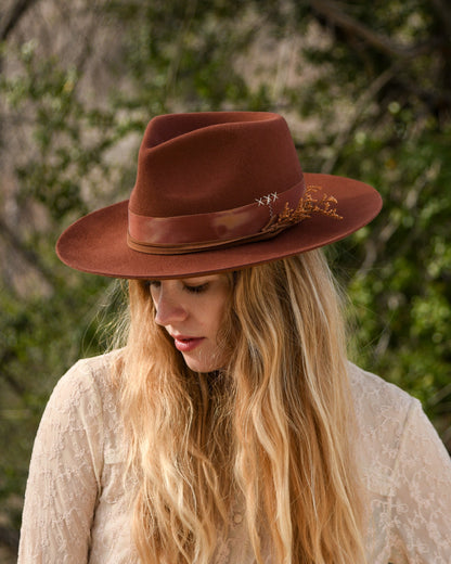 Clarke in Cinnamon