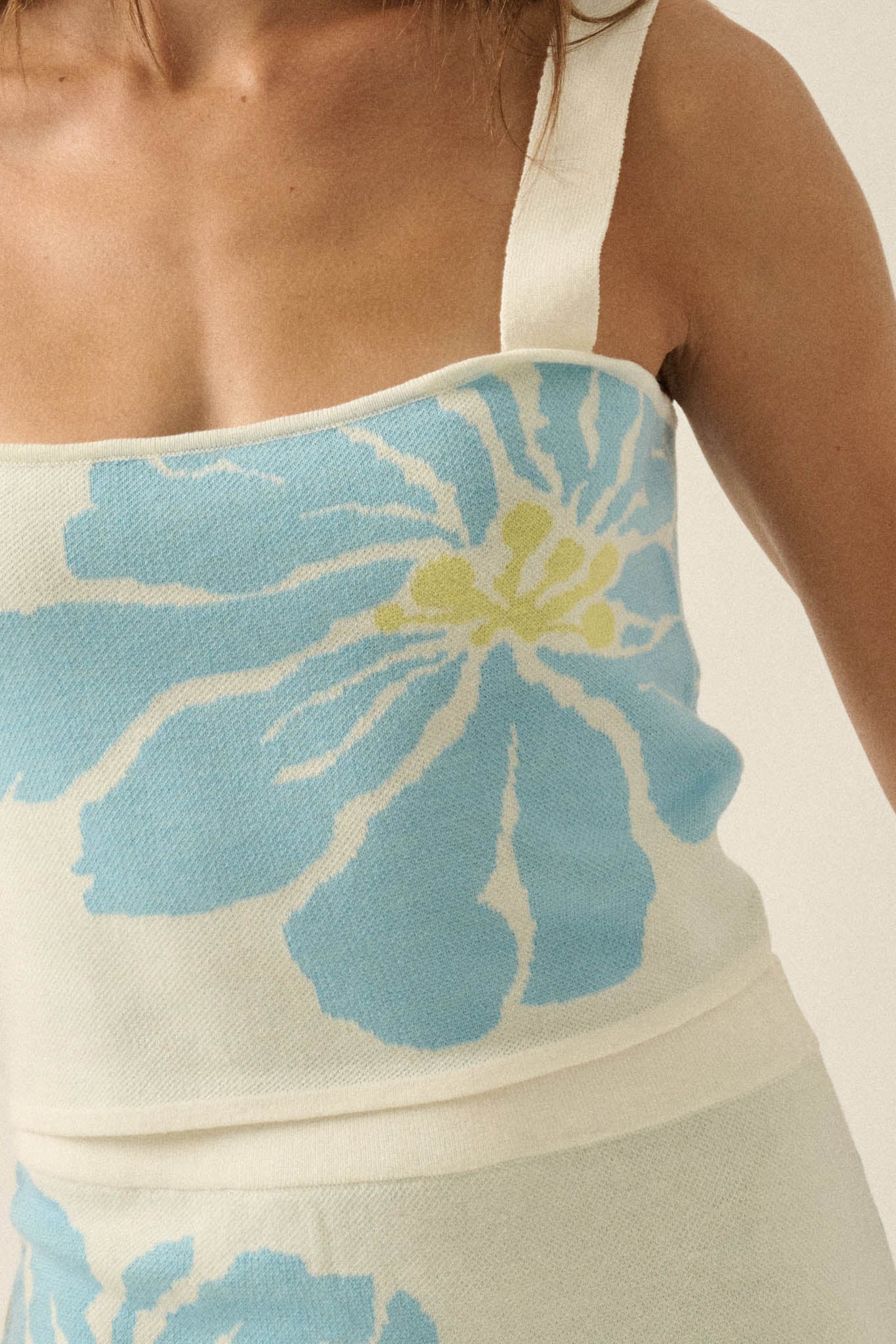 Wild Hibiscus Floral Jacquard-Knit Tank Top