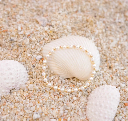 Luci Pearl Gold Bracelet